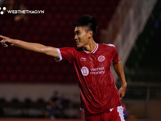 HLV Hàn Quốc không đảm bảo suất đá chính cho Nhâm Mạnh Dũng ở CLB Viettel