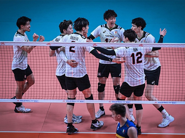 Nhật Bản và Ý cống hiến 5 set đỉnh cao, Ishikawa định đoạt trận đấu