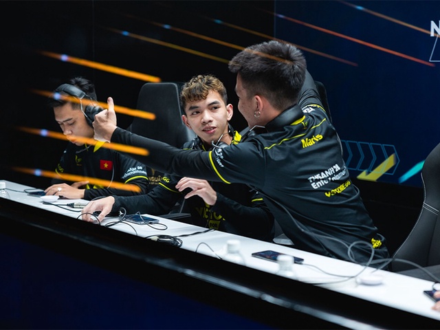 Thua tâm phục khẩu phục trước VGM, FL bị đẩy xuống nhánh thua AIC 2022