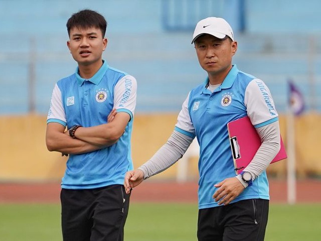 Bị Nam Định cầm hòa, HLV Hà Nội nhớ Quang Hải