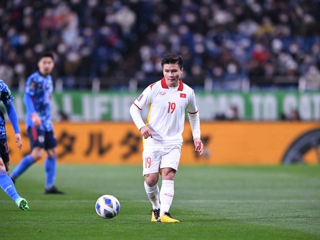 Lương của Quang Hải ở Pau FC thấp hơn nếu ở lại V.League?