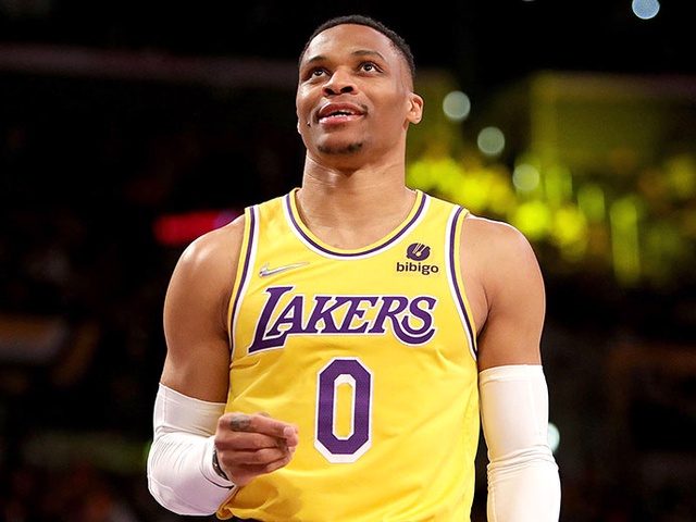 Russell Westbrook kích hoạt mùa cuối với Los Angeles Lakers, hưởng lương cao thứ nhì NBA