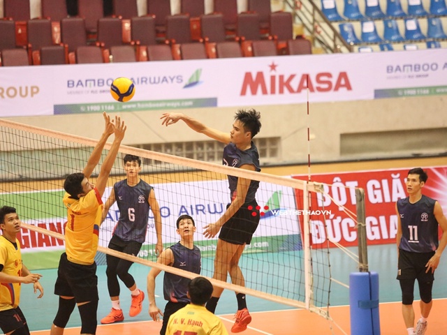 Mức lương bèo bọt và những trăn trở không tìm ra lời đáp của bóng chuyền Hà Nội