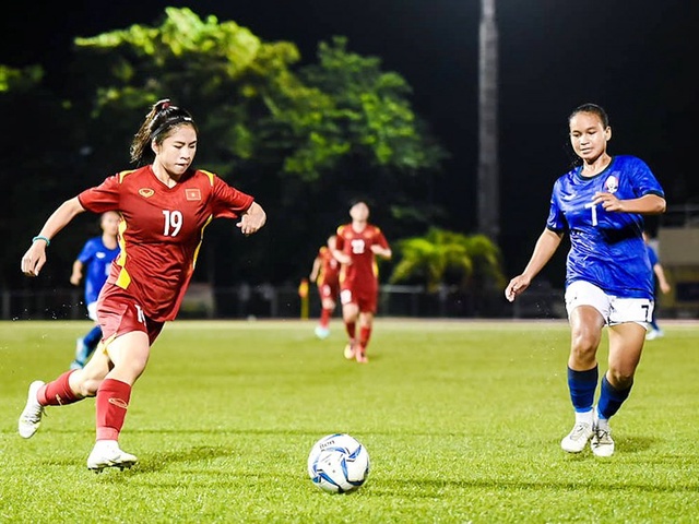 Nữ Việt Nam vs Lào: “Bỏ túi” ba điểm