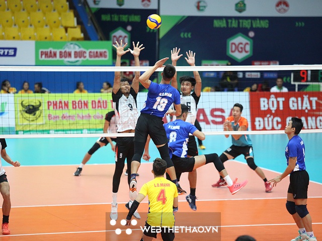 Sau 5 set đầy kịch tính, Sanest Khánh Hòa vào Tứ kết giải bóng chuyền VĐQG 2022 với ngôi đầu bảng