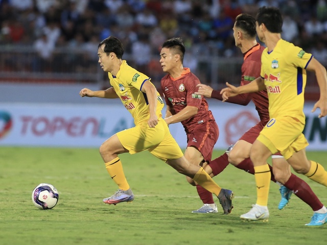 HAGL mòn mỏi đi tìm chiến thắng, Hà Nội có thoát khỏi hình bóng Quang Hải