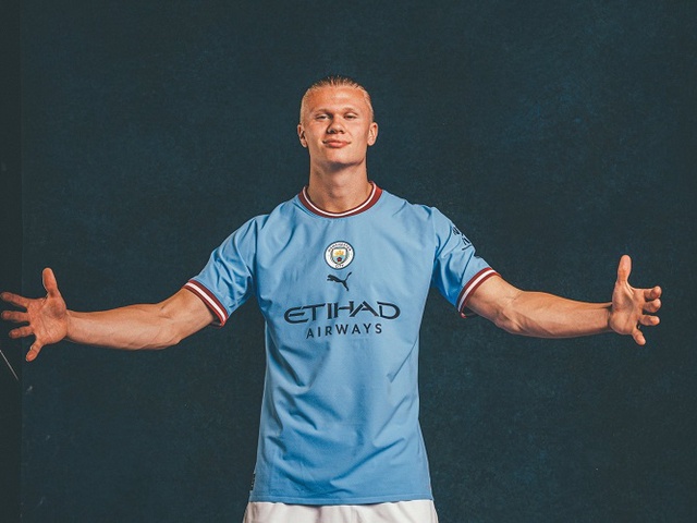 Haaland chọn số áo “quay trở lại quá khứ” tại Man City