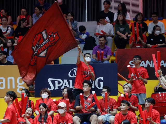 NTĐ Tây Hồ cháy vé trước derby Thang Long Warriors - Hanoi Buffaloes