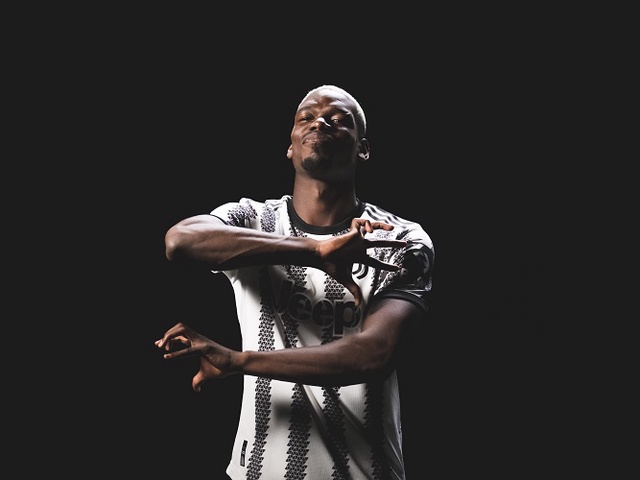 Pogba chính thức trở lại Juventus, nhận số áo huyền thoại