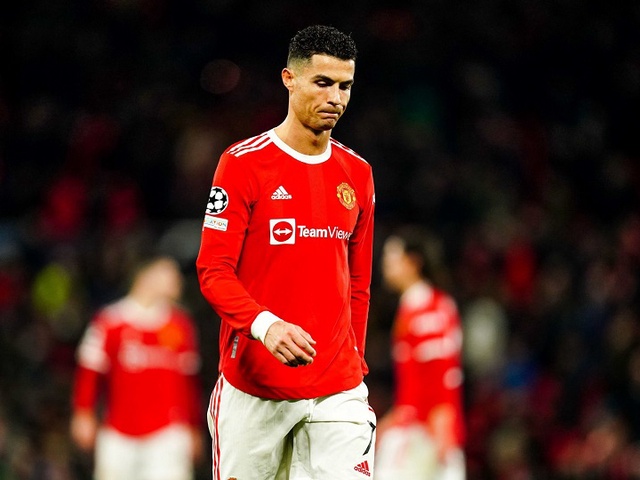 Ở cách xa MU 10.000 km, Ronaldo vẫn là chủ đề chính trận gặp Liverpool