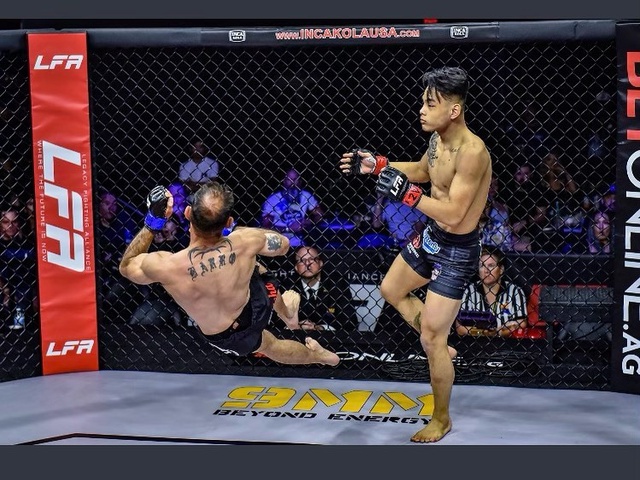 LFA 135: Võ sĩ gốc Việt An Hồ tung cước chớp nhoáng đá bay đối thủ lên không
