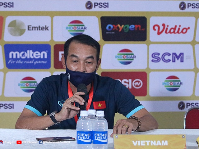 HLV Đinh Thế Nam chỉ ra nguyên nhân khiến U19 Việt Nam thua sốc trước U19 Malaysia