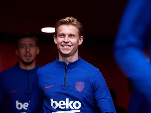 Vì sao Barca “ép” De Jong phải chuyển tới MU?