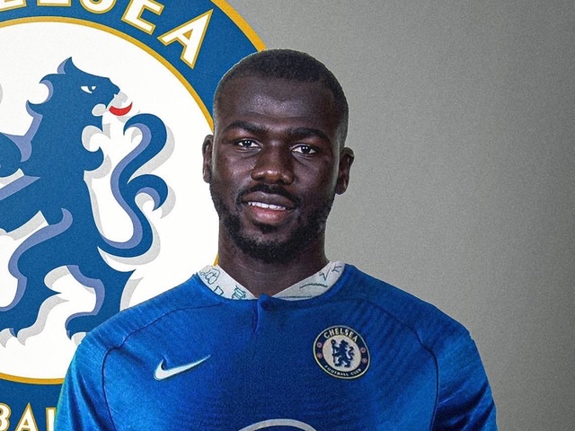 Koulybaly đến Chelsea với kỷ lục cho cầu thủ trên 30 tuổi