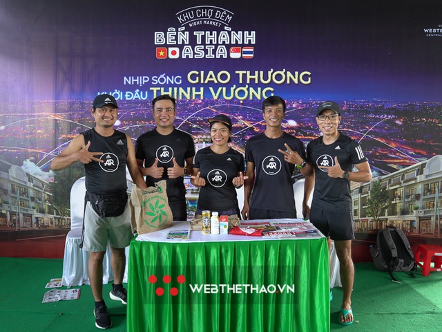 Đập hộp bộ racekit của giải Marathon Quốc tế Vietcombank Mekong Delta 2022