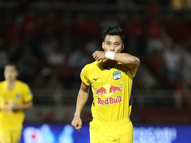 Biết Bùi Tiến Dũng bắt bài, Vũ Văn Thanh đánh lừa cựu đồng đội ở U23 Việt Nam