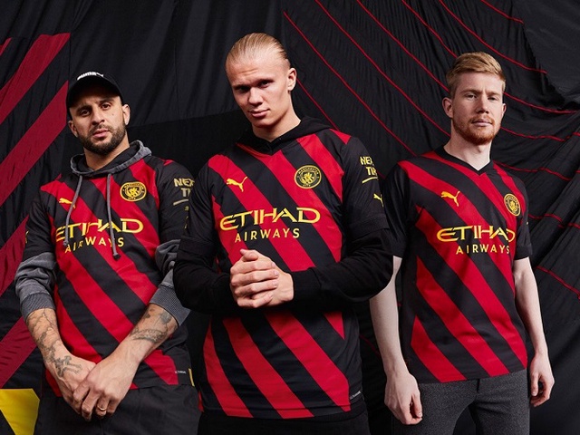 Áo đấu của Man City lấy cảm hứng từ... AC Milan
