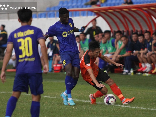 Vòng 9 V.League 2022: Nóng cả trong lẫn ngoài sân cỏ đại chiến SLNA vs Hải Phòng