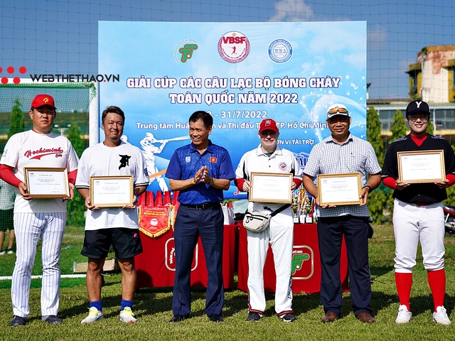Gần 200 VĐV tranh tài, ngôi sao Lee Man-Soo ném bóng khai mạc giải Cúp các CLB Bóng chày toàn quốc 2022