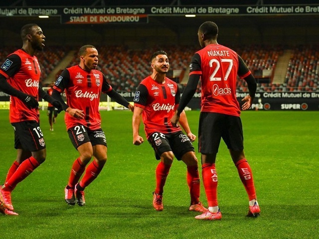 Guingamp – Đối thủ đầu tiên của Quang Hải ở Ligue 2 có gì đặc biệt?