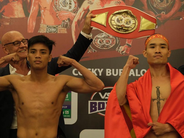 Trực tiếp Boxing: Đinh Hồng Quân bảo vệ đai IBF Châu Á trước tài năng Philippines