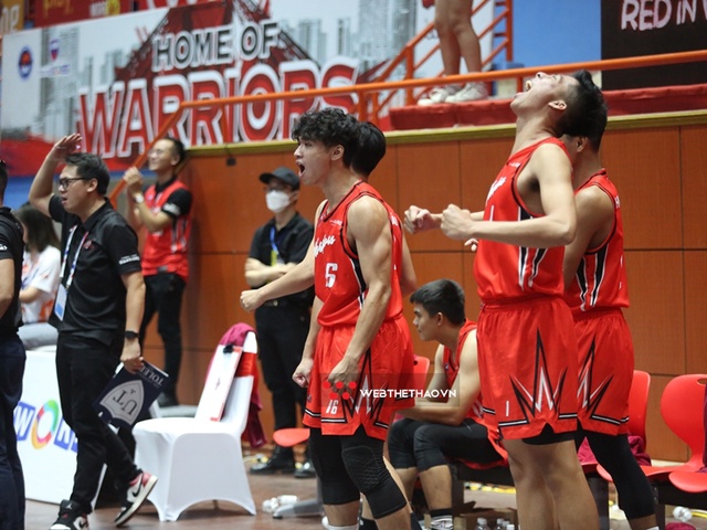 Muôn vàn cảm xúc của Thang Long Warriors trong chiến thắng trước Nha Trang Dolphins