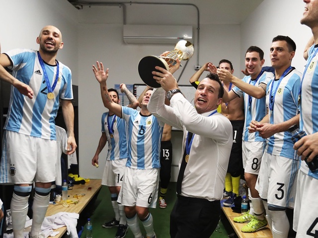 Futsal Việt Nam ra mắt HLV từng vô địch World Cup, sắp đấu Thái Lan