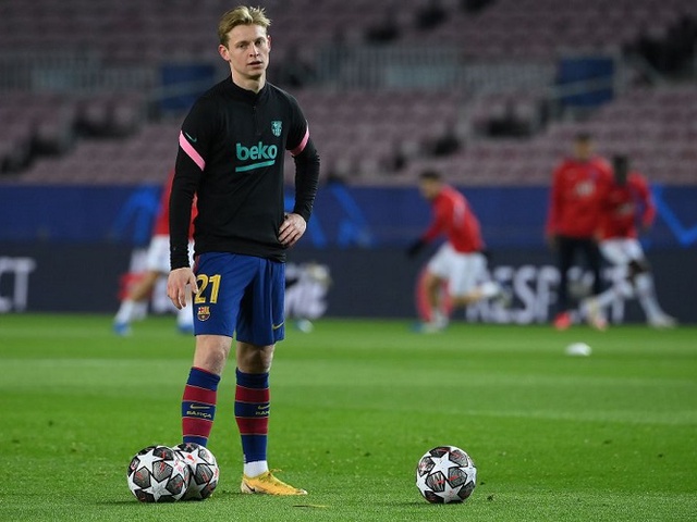 MU bị giáng một đòn mạnh về De Jong sau tuyên bố của Barca