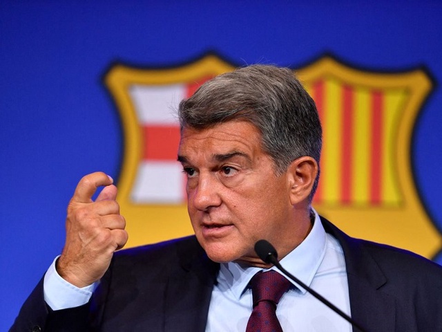 Thêm cầu thủ Barca từ chối ra đi vì không được thanh toán lương