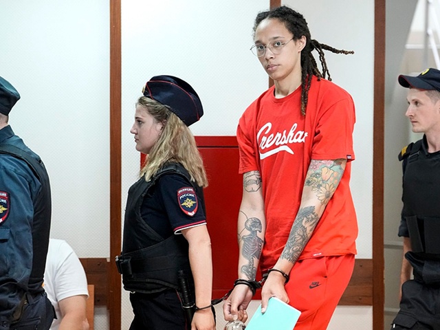 Ngôi sao bóng rổ WNBA bị tuyên án tại Nga, đối diện hơn 9 năm tù vì chất cấm
