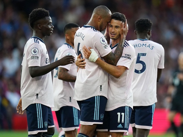Arsenal ghi bàn bằng đá phạt góc nhiều bậc nhất Ngoại hạng Anh