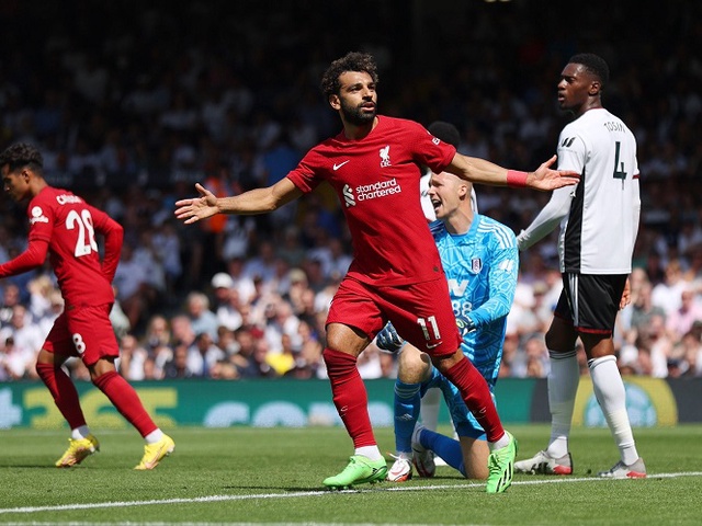 Salah kéo dài kỷ lục ghi bàn ở vòng mở màn với Liverpool