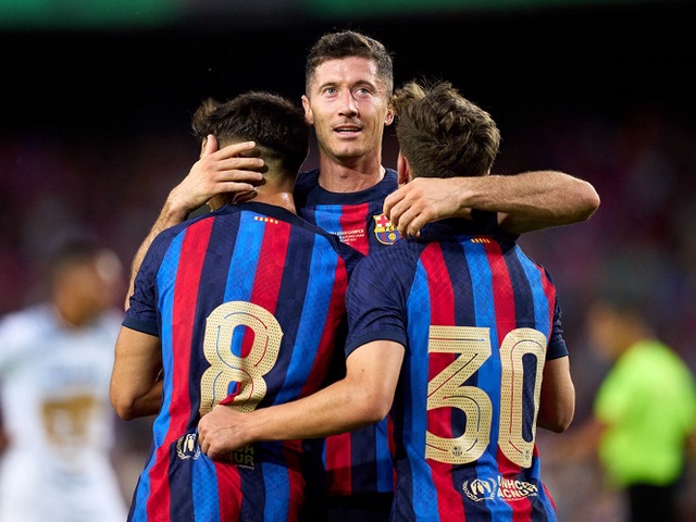 Barca bội thu bàn thắng ở giao hữu mùa hè sau kỳ chuyển nhượng