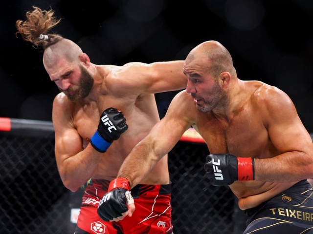 Jiri Prochazka sẽ tái đấu Glover Teixeira tại UFC 282? 