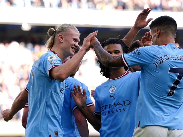 Haaland lặp lại thành tích ghi bàn kỳ lạ cho Man City sau 65 năm