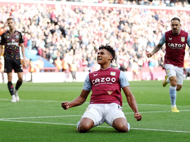 Aston Villa lập thành tích không tưởng sau khi sa thải HLV Gerrard
