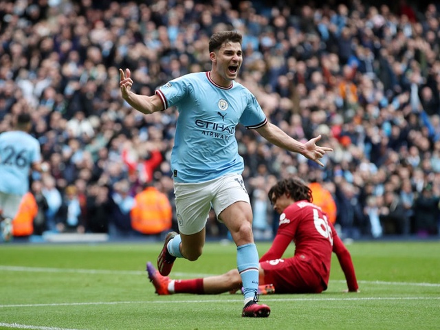 Man City vắng Haaland vẫn ngược dòng đè bẹp Liverpool