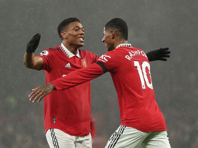 Đội hình ra sân dự kiến MU vs Brentford: “Quỷ đỏ” thay đổi hàng công