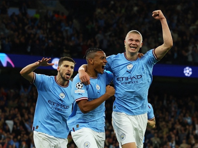 Man City chỉ còn cách cú ăn ba lịch sử bằng 3 trận thắng