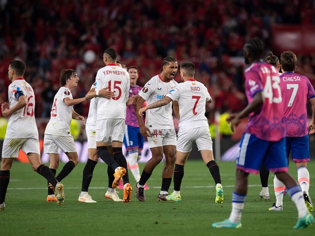 Sevilla xứng danh “vua Europa League” sau khi loại Juventus