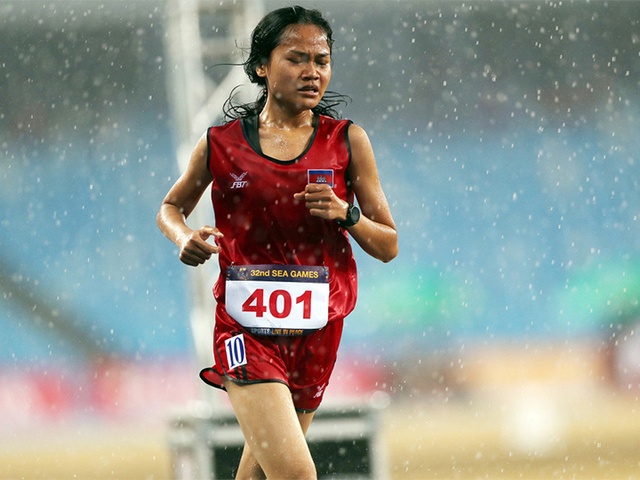 Chân chạy 5000m Campuchia và cuộc sống mới sau SEA Games 32