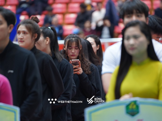 Lộ diện hai gương mặt trẻ được HLV Nguyễn Tuấn Kiệt triệu tập bổ sung cho Tuyển bóng chuyền nữ 