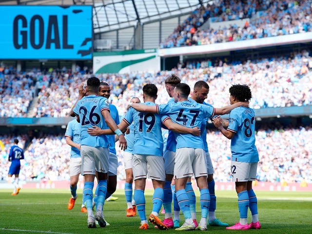 Man City vô địch trước Chelsea với ghế dự bị đắt giá nhất thế giới