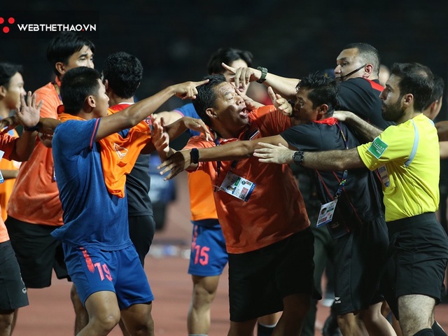 Cầu thủ U22 Indonesia thoát tội sau vụ ẩu đả kinh hoàng với U22 Thái Lan