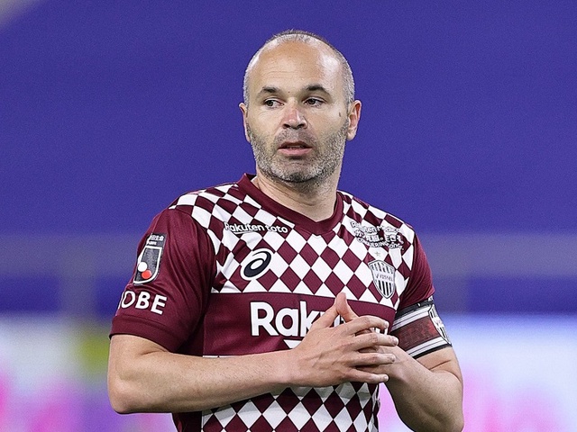 Iniesta có thể cùng Messi, Busquets và Alba đến Saudi Arabia