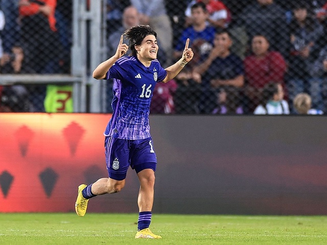 Argentina thắng 5 sao ở giải U20 thế giới và Romero lập siêu phẩm