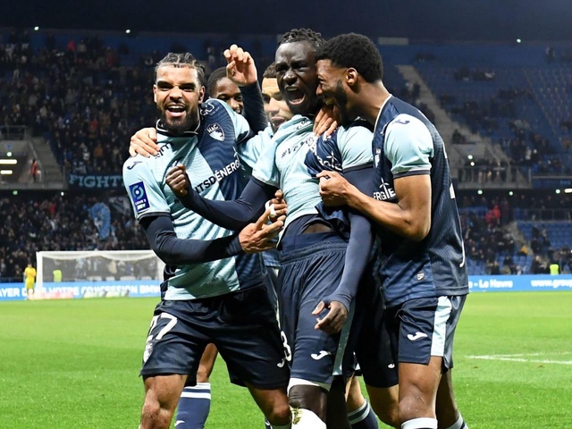 Danh sách các đội lên - xuống hạng Ligue 1 2023/2024