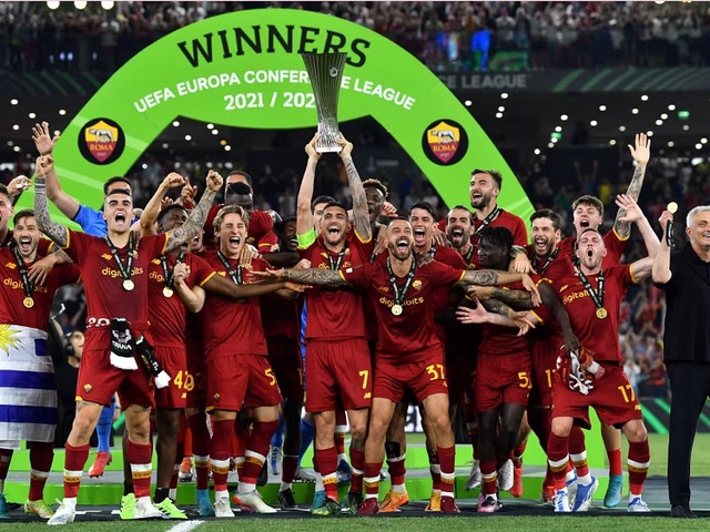 Roma và những đội bóng Ý chơi 2 trận chung kết cúp châu Âu liên tiếp