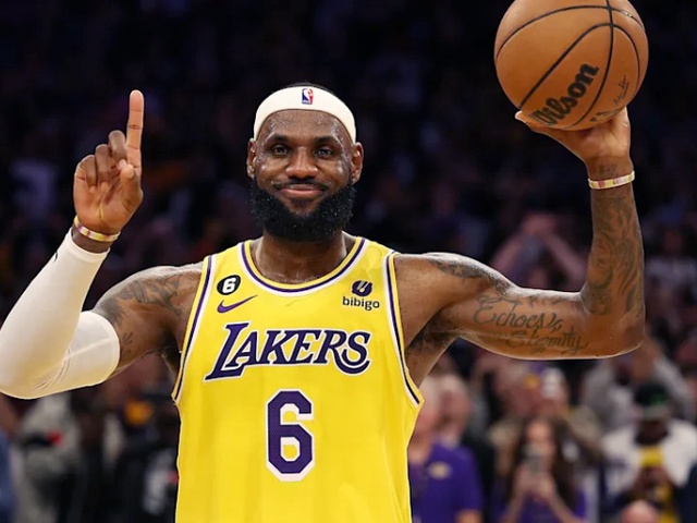 Giới chuyên gia không ai tin vào khả năng giải nghệ của LeBron James?