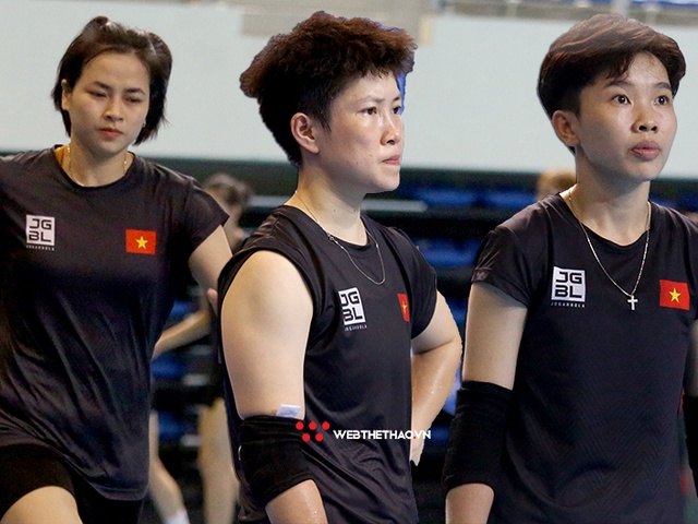 Cơn đau đầu dễ chịu của đội tuyển bóng chuyền nữ Việt Nam, cơ hội nào cho Kim Liên?